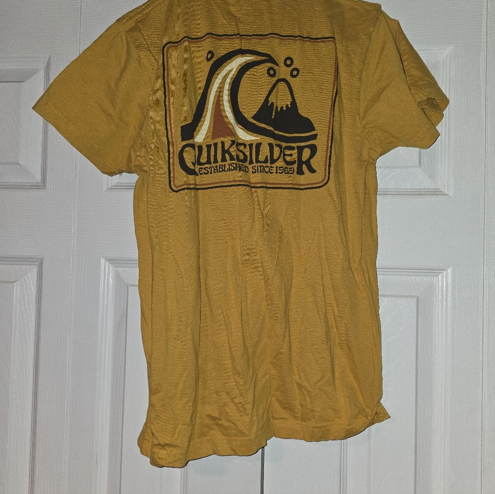 Quiksilver Yellow Graphic T-Shirt